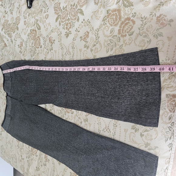 Maurices Juniors' Low Rise Micro Flare Pants Size 11/12 S - Picture 7 of 10